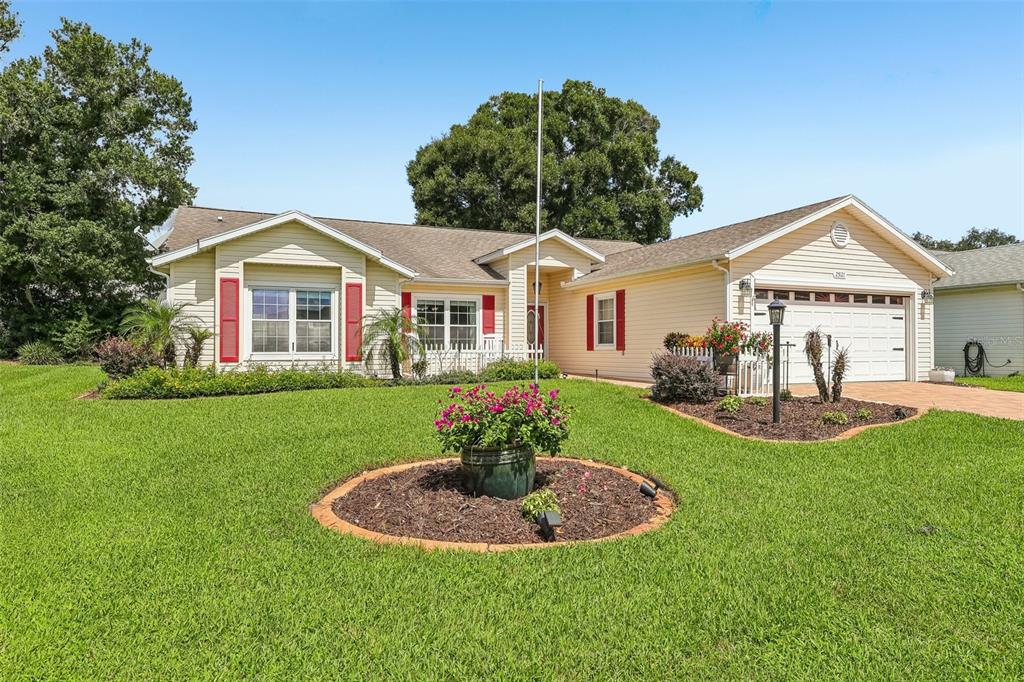 Property for sale at 25121 MERIWEATHER ROAD, LEESBURG, FL, 34748
