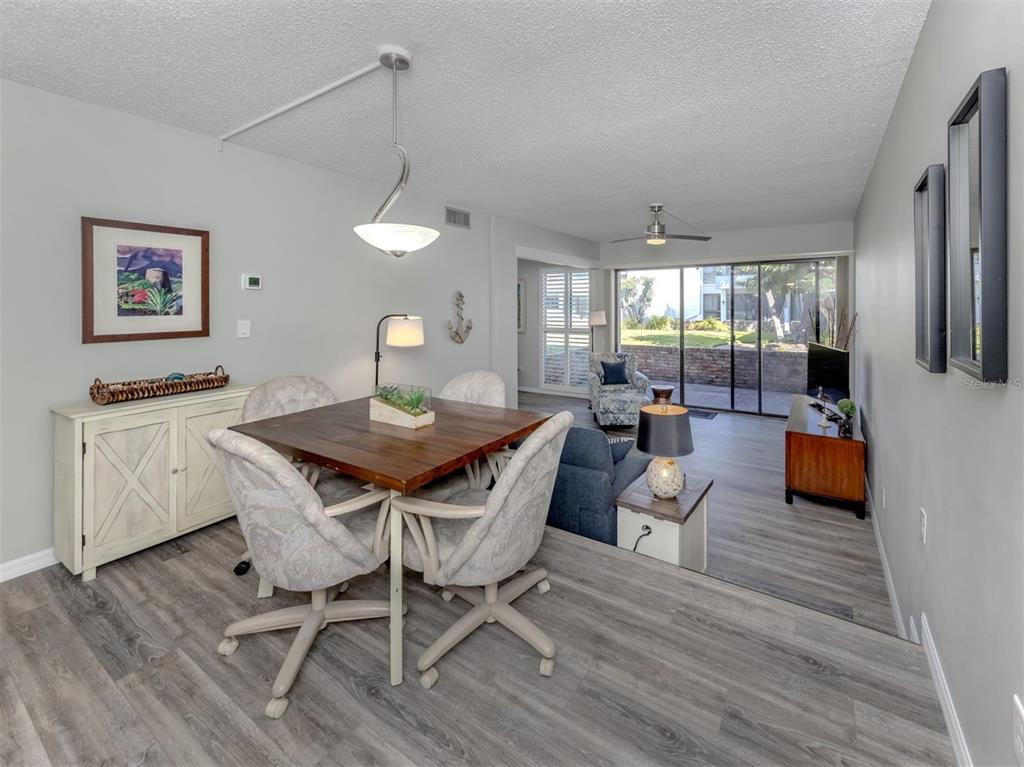 Property for sale at 1555 TARPON CENTER DRIVE UNIT 140, VENICE, FL, 34285