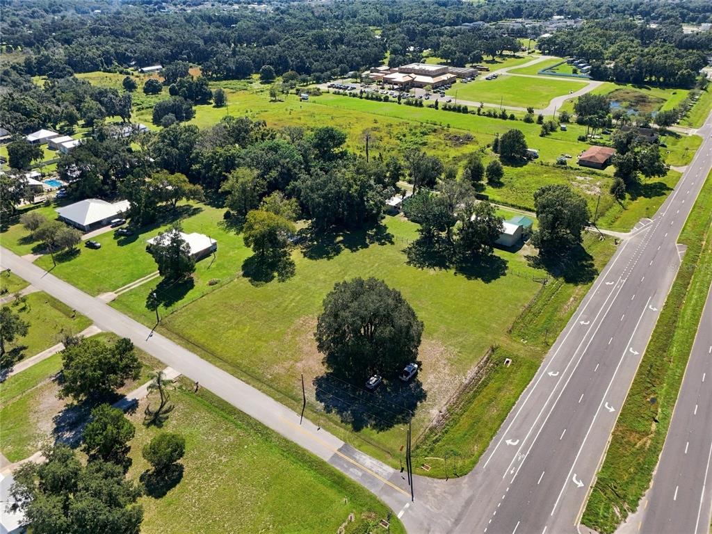 Property for sale at 1124 THOMAS ROAD UNIT 1, LAKELAND, FL, 33809