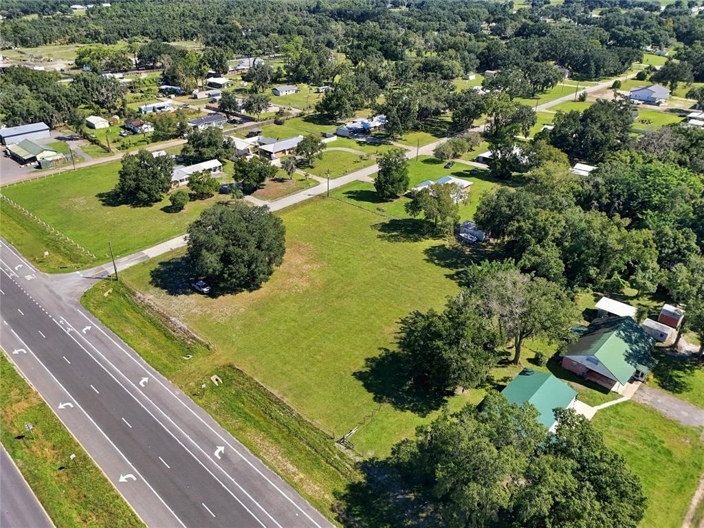 Property for sale at 1124 THOMAS ROAD UNIT 1, LAKELAND, FL, 33809