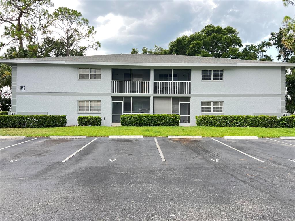 Property for sale at 572 SE FAIRWAYS LANE UNIT N204, OCALA, FL, 34472