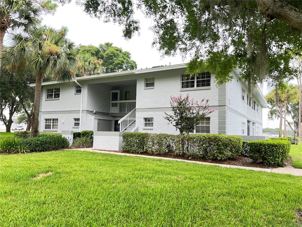 Property for sale at 572 SE FAIRWAYS LANE UNIT N204, OCALA, FL, 34472