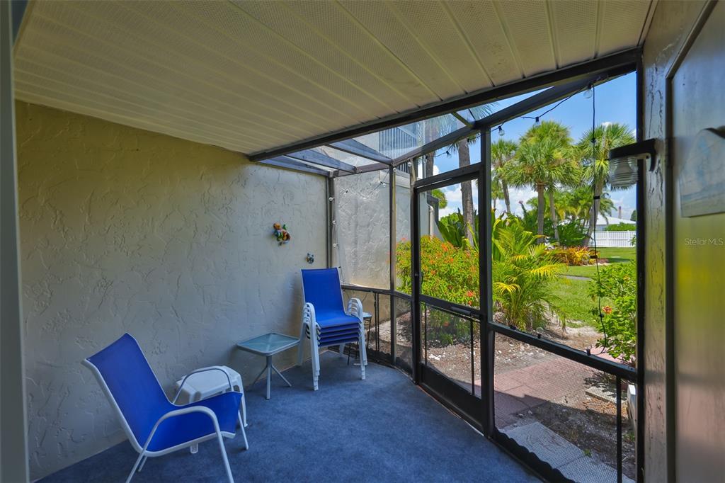 Property for sale at 1028 APOLLO BEACH BOULEVARD UNIT 8, APOLLO BEACH, FL, 33572