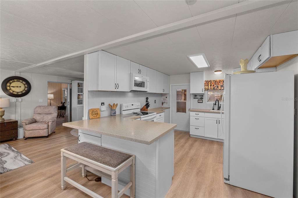 Breakfast Bar in the Kitchen