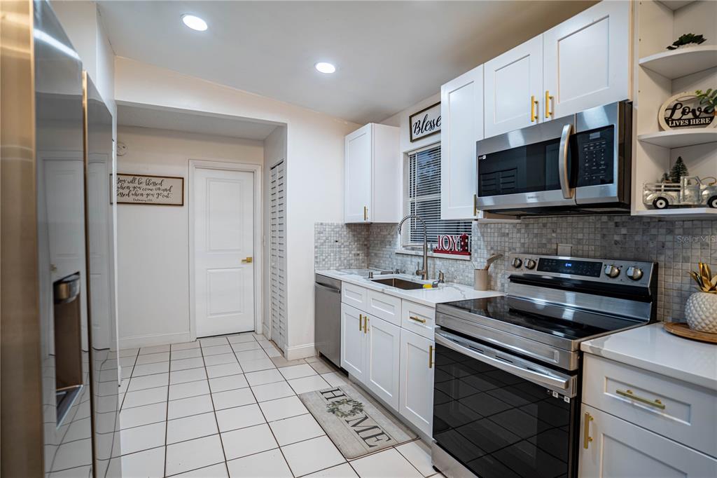 Property for sale at 315 LAUDERDALE COURT, KISSIMMEE, FL, 34759