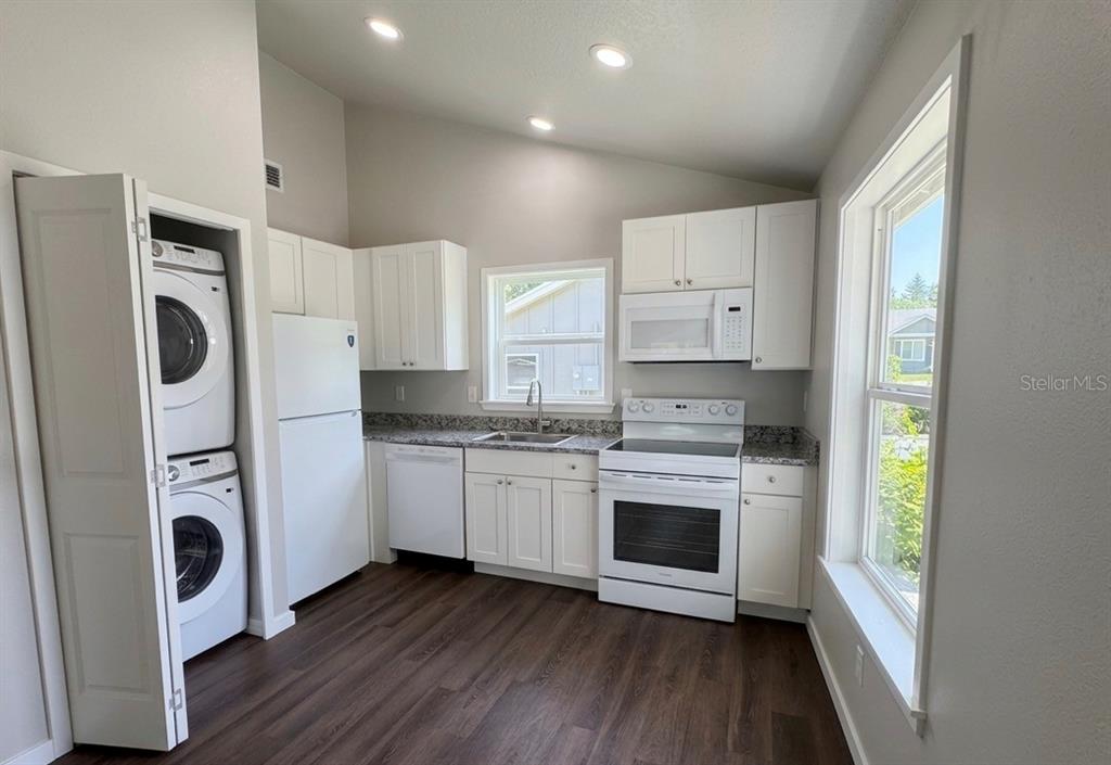 Property for sale at 343 N MAIN AVENUE, GROVELAND, FL, 34736