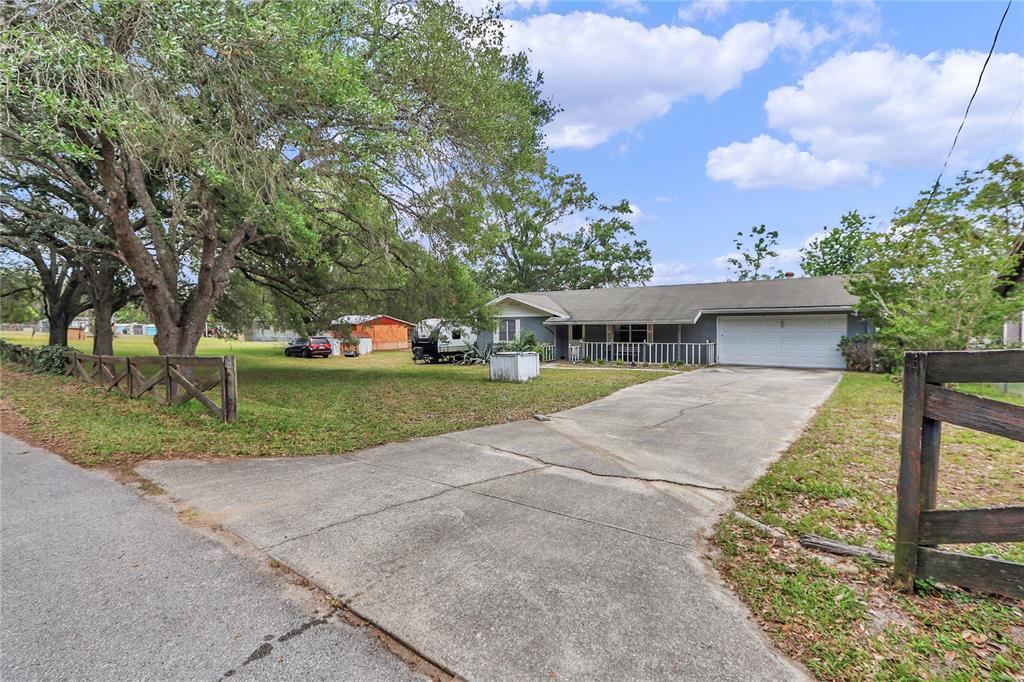 Property for sale at 16738 SE 63 LANE, OCKLAWAHA, FL, 32179
