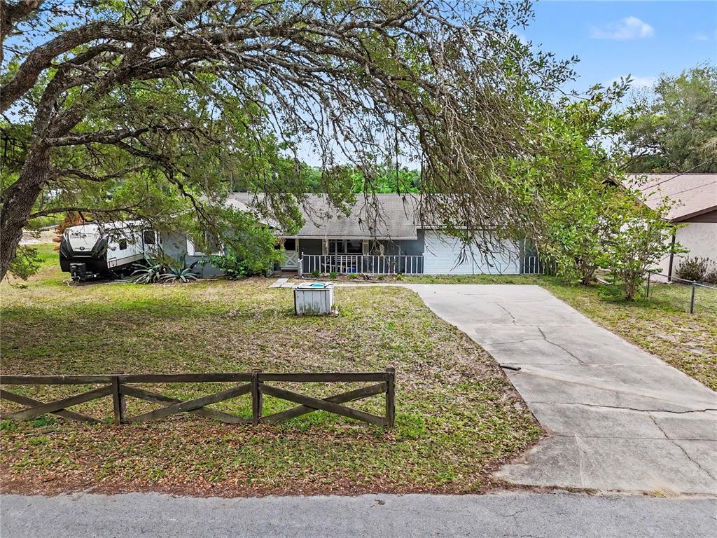 Property for sale at 16738 SE 63 LANE, OCKLAWAHA, FL, 32179