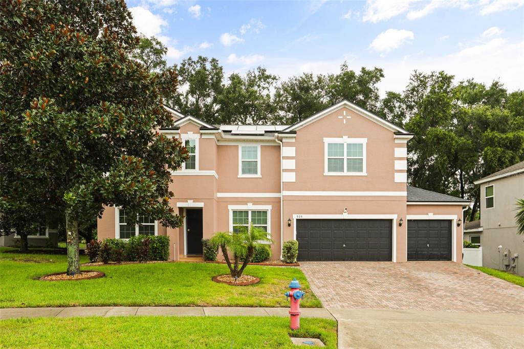 Property for sale at 925 COUNTS CREST CIRCLE, APOPKA, FL, 32712