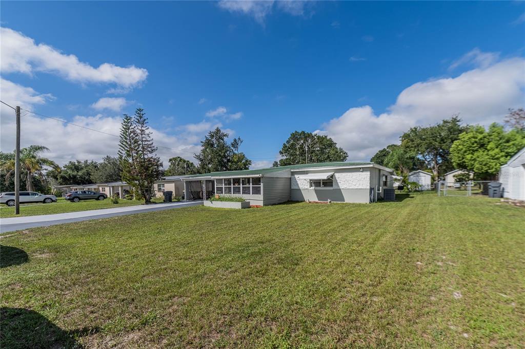 Property for sale at 506 THOMAS AVENUE, FROSTPROOF, FL, 33843