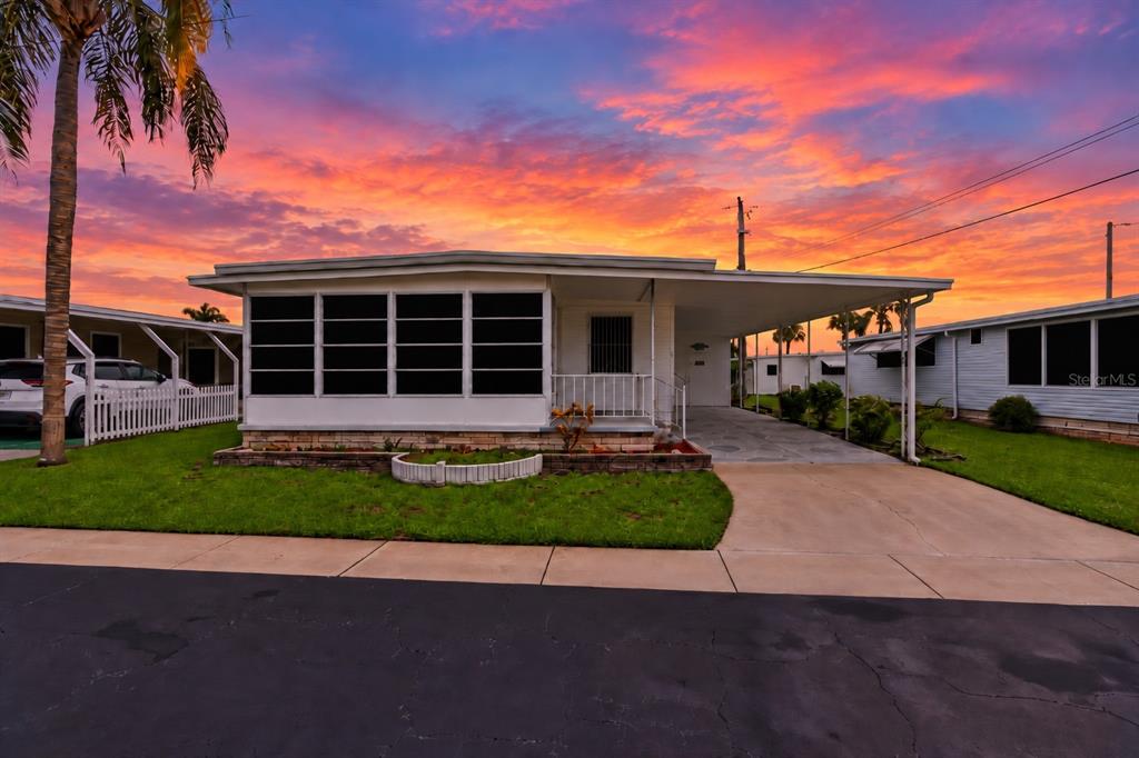 Property for sale at 2000 E BAY DRIVE UNIT 87, LARGO, FL, 33771