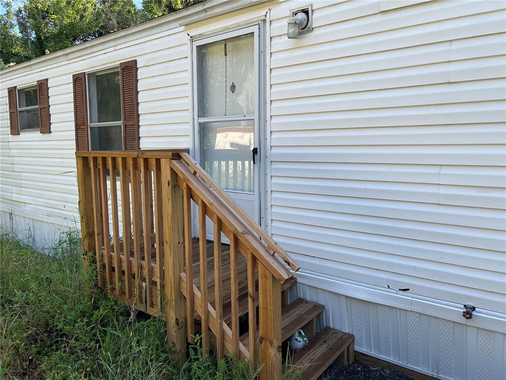 Entry on left side.
