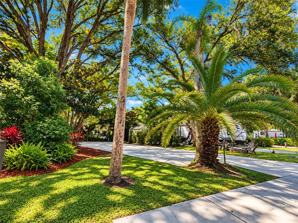 Property for sale at 207 LONGHORN DRIVE, LAKE WALES, FL, 33867