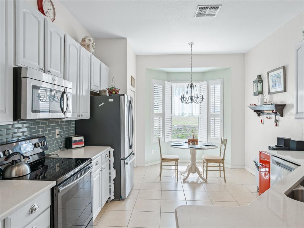 Quartz Countertops & Stainless Appliances