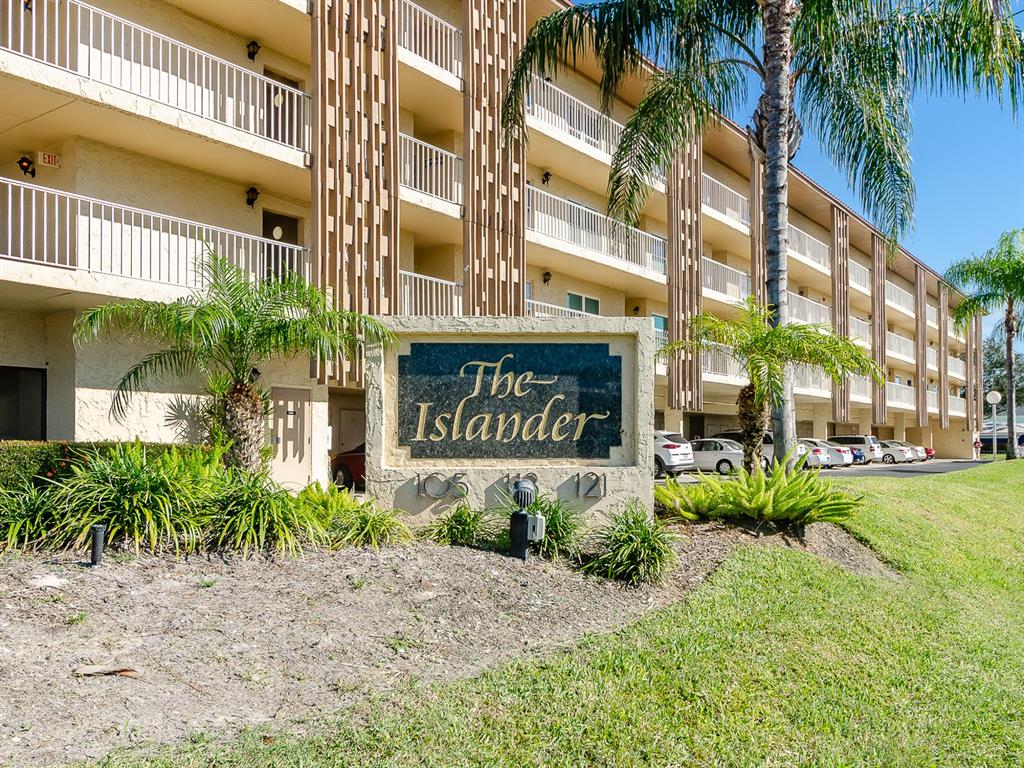 Property for sale at 105 ISLAND WAY UNIT 143, CLEARWATER, FL, 33767