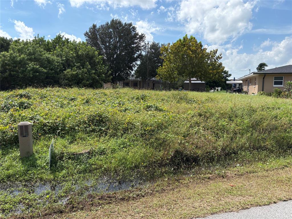 Property for sale at 567 LAKEHURST AVENUE NW, PORT CHARLOTTE, FL, 33952