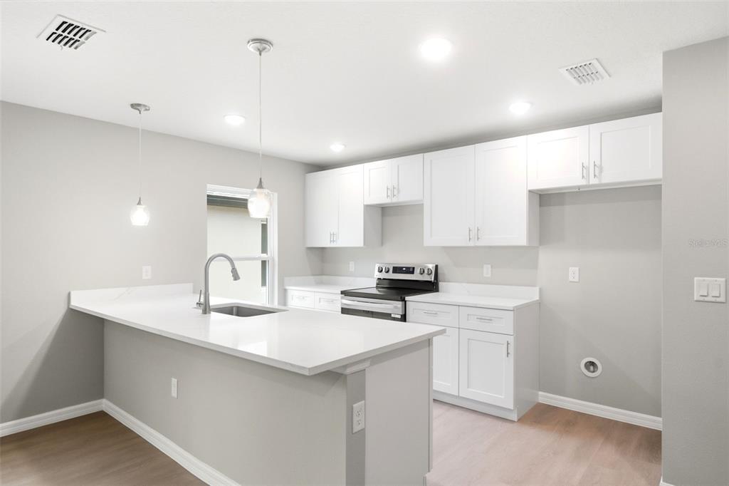 Property for sale at 2107 SUANEE AVENUE UNIT 200, EUSTIS, FL, 32726