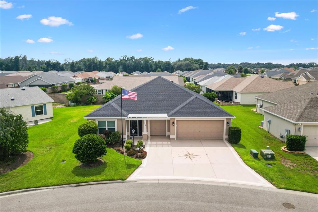Property for sale at 5996 DELPHINA LOOP, THE VILLAGES, FL, 32163