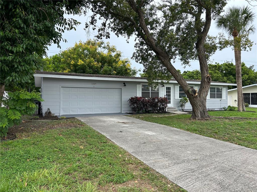 Property for sale at 4708 PARK ACRES DRIVE, BRADENTON, FL, 34207