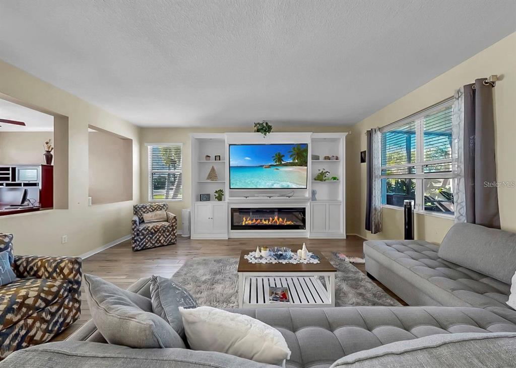 Property for sale at 5457 SANDY SHELL DRIVE, APOLLO BEACH, FL, 33572
