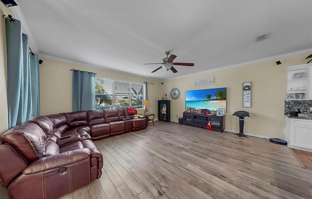 Property for sale at 5457 SANDY SHELL DRIVE, APOLLO BEACH, FL, 33572