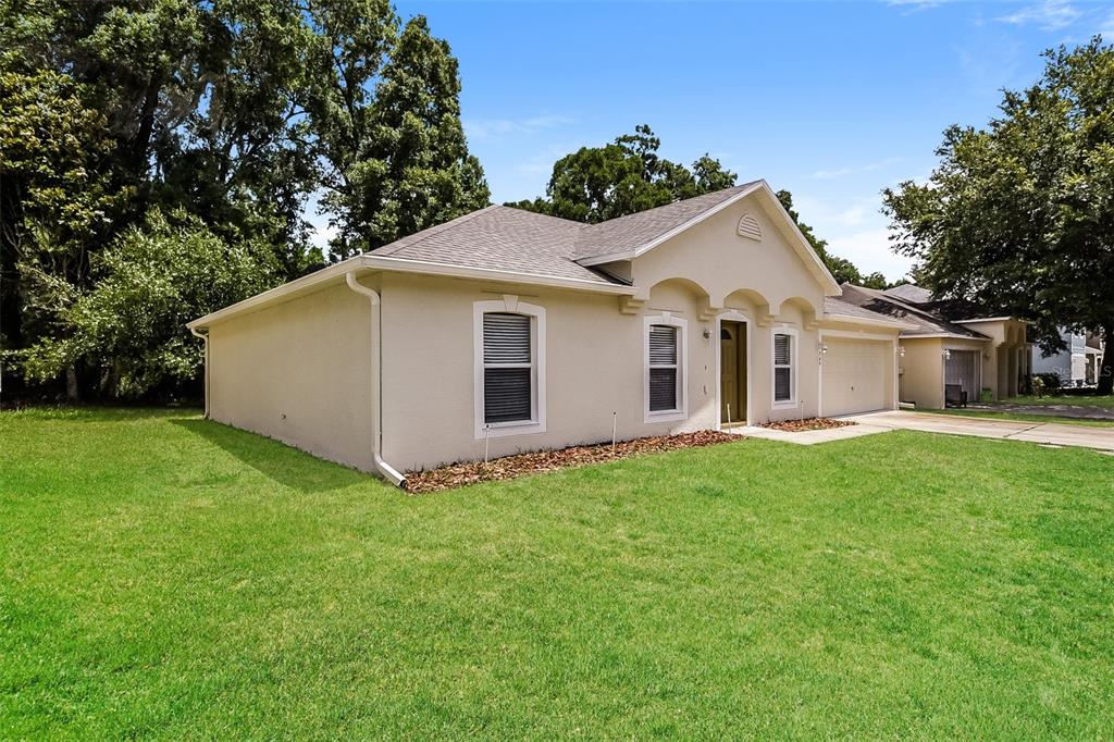 Property for sale at 949 CASCADES PARK TRAIL, DELAND, FL, 32720