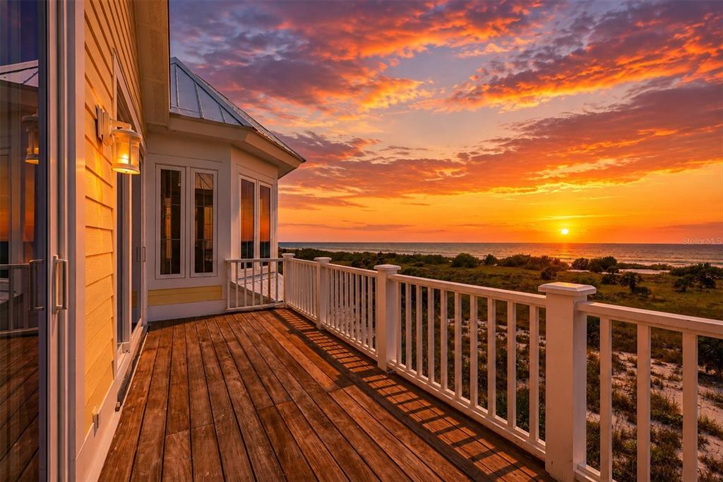 Expansive sunset views from the upper balcony