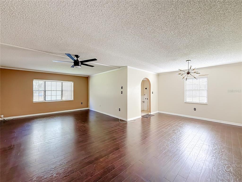 Property for sale at 100 E OAK TERRACE DRIVE UNIT C1, LEESBURG, FL, 34748