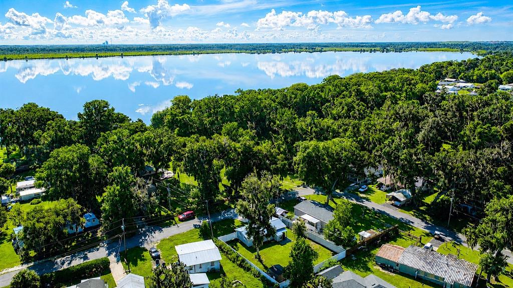 Property for sale at 1924 CR 439C, LAKE PANASOFFKEE, FL, 33538