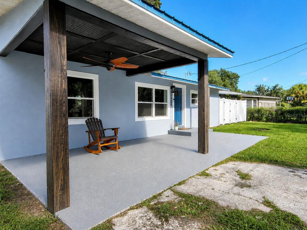 Property for sale at 1924 CR 439C, LAKE PANASOFFKEE, FL, 33538