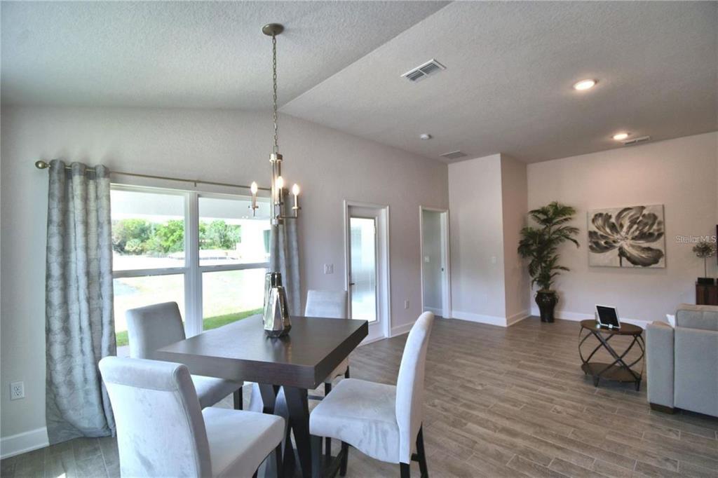 Similar home with same floorplan. Colors and options may vary.