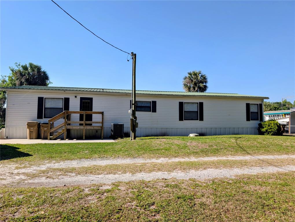 Property for sale at 25836 MANHATTAN LANE, ASTOR, FL, 32102