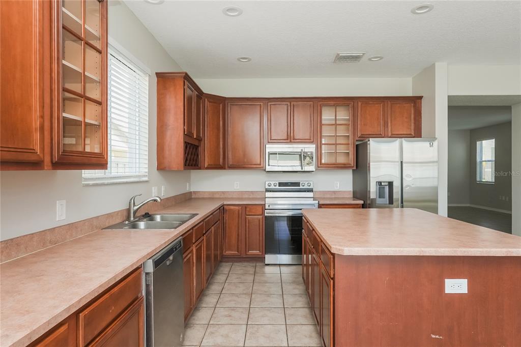 Property for sale at 12125 FOX BLOOM AVENUE, GIBSONTON, FL, 33534