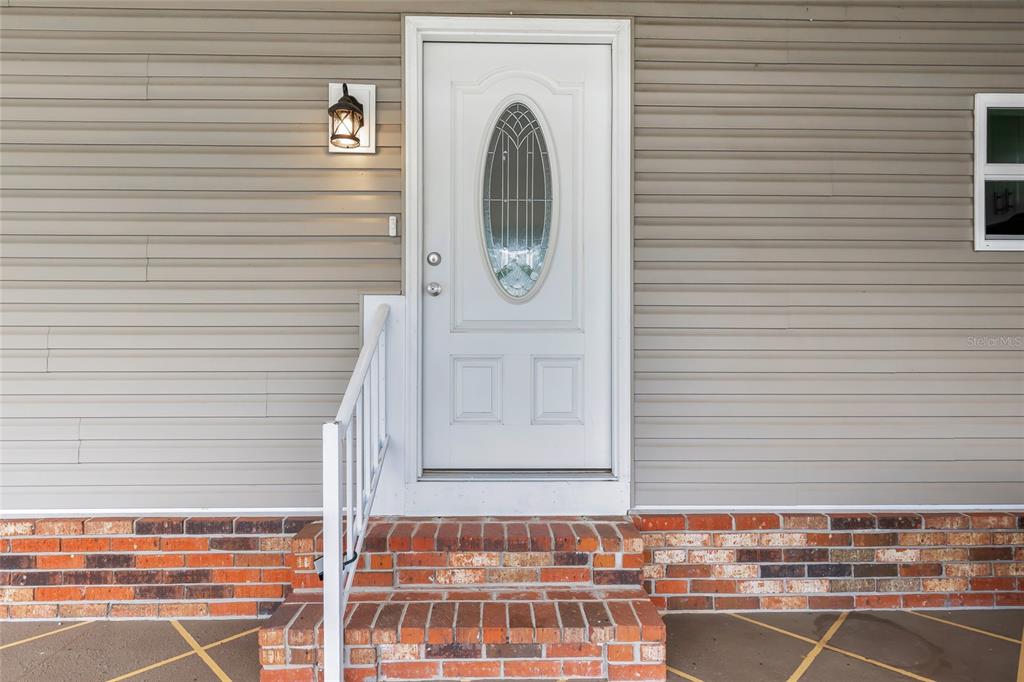 Property for sale at 100 PAPAYA COVE, LEESBURG, FL, 34748