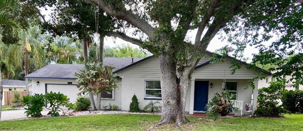 Property for sale at 915 HARBOR HILL DRIVE, SAFETY HARBOR, FL, 34695