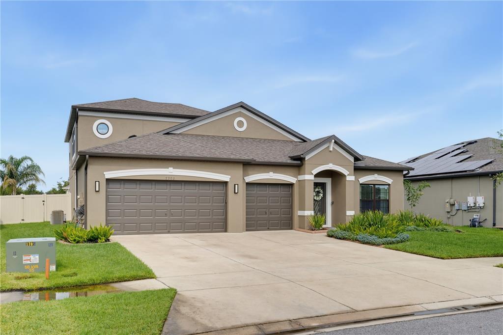 Property for sale at 7903 LAGO MIST WAY, WESLEY CHAPEL, FL, 33545