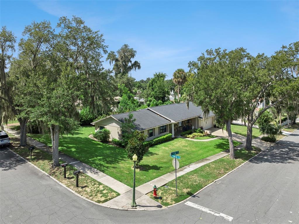 Property for sale at 1325 OVERLOOK DRIVE, MOUNT DORA, FL, 32757