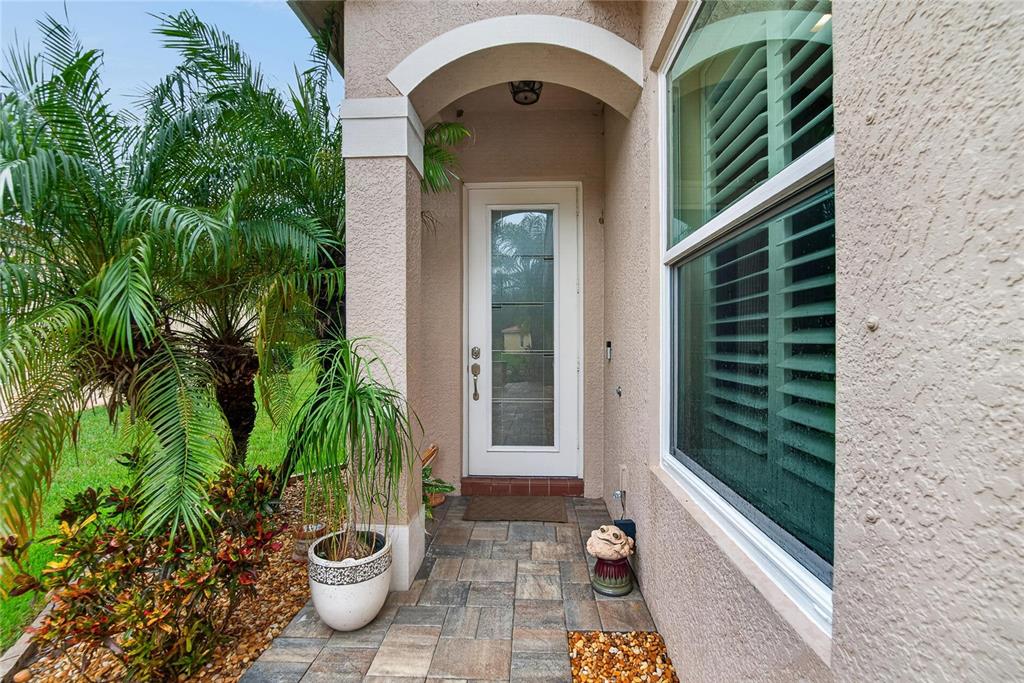Exterior Front Entry