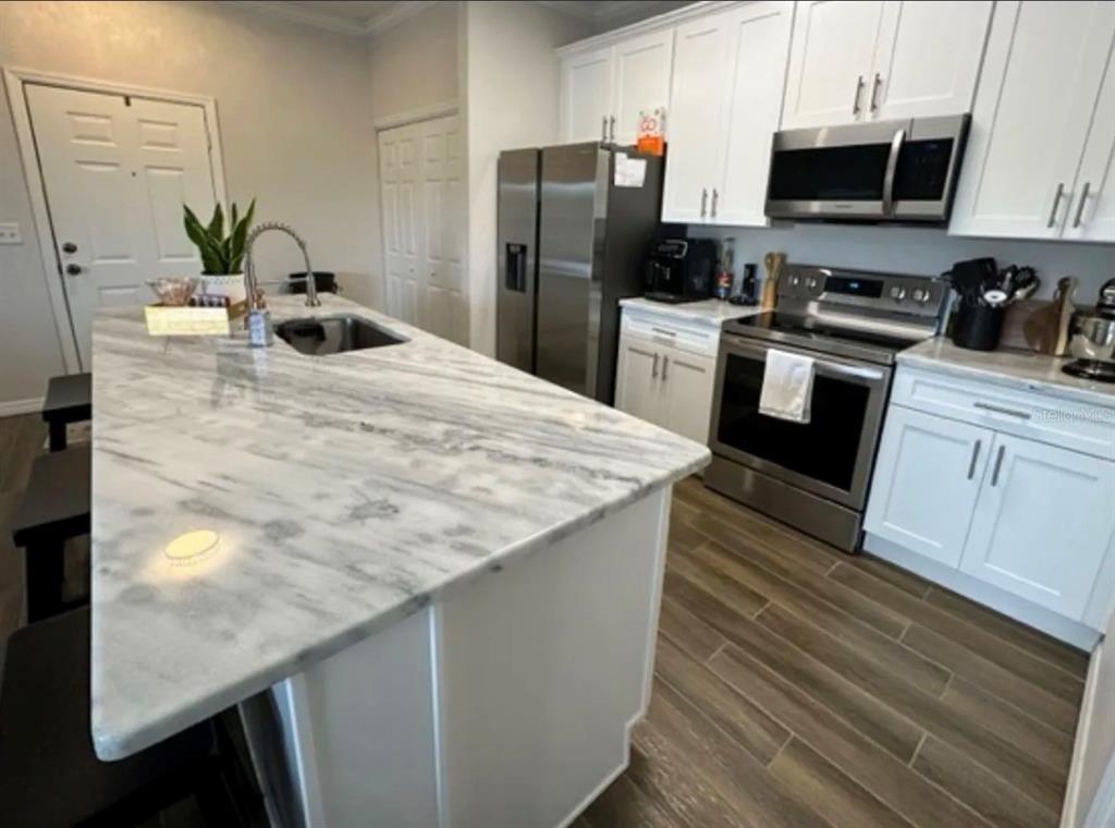 Property for sale at 306 EAGLE POND DRIVE UNIT 306, WINTER HAVEN, FL, 33884