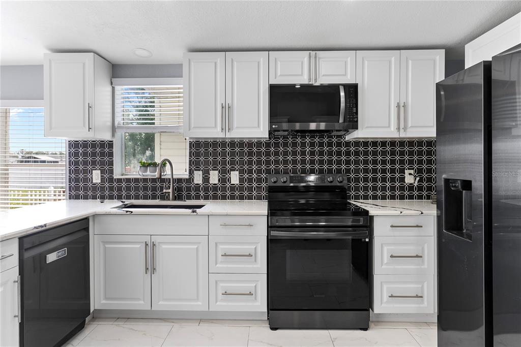 Property for sale at 9426 STAR GAZER LANE, RIVERVIEW, FL, 33578