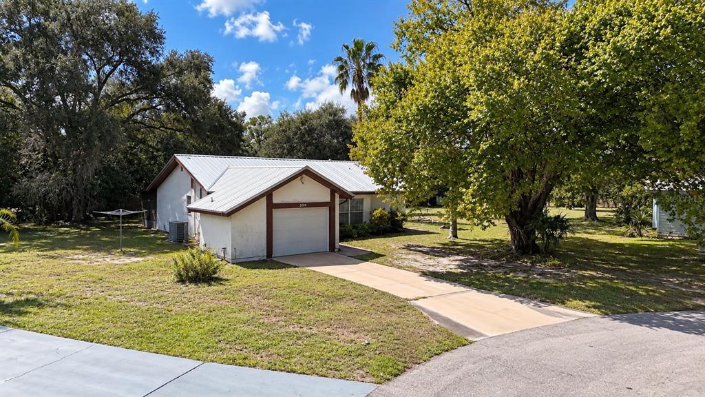 Property for sale at 2009 MARINER COURT, LABELLE, FL, 33935
