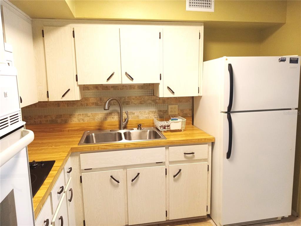 Property for sale at 2430 FLORENTINE WAY UNIT 30, CLEARWATER, FL, 33763