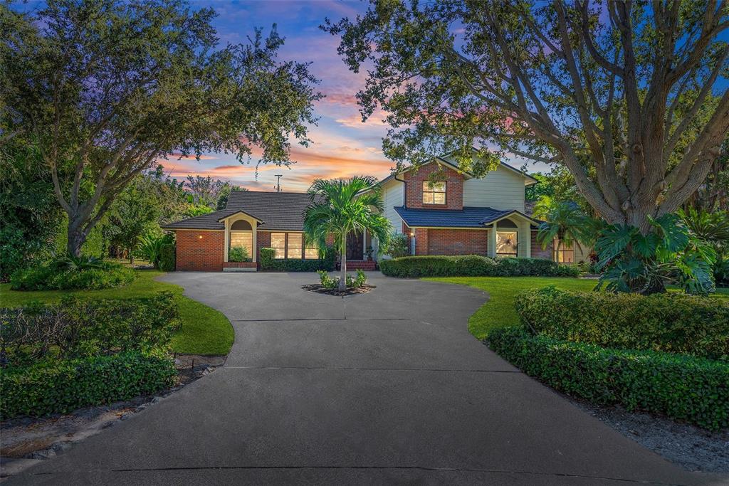 Property for sale at 2371 LANDINGS CIRCLE, BRADENTON, FL, 34209