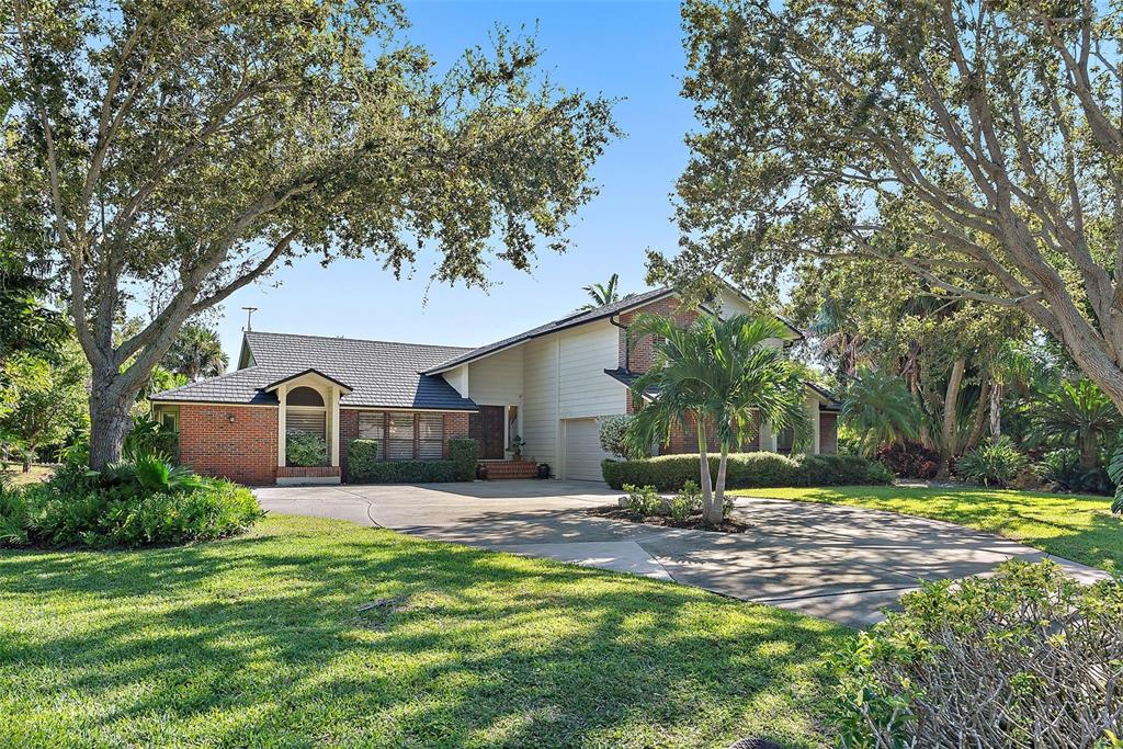 Property for sale at 2371 LANDINGS CIRCLE, BRADENTON, FL, 34209