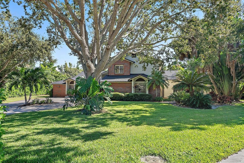 Property for sale at 2371 LANDINGS CIRCLE, BRADENTON, FL, 34209