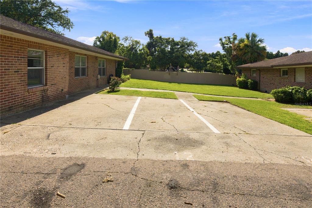 Property for sale at 101 LAKE HUNTER DRIVE UNIT 12, LAKELAND, FL, 33803