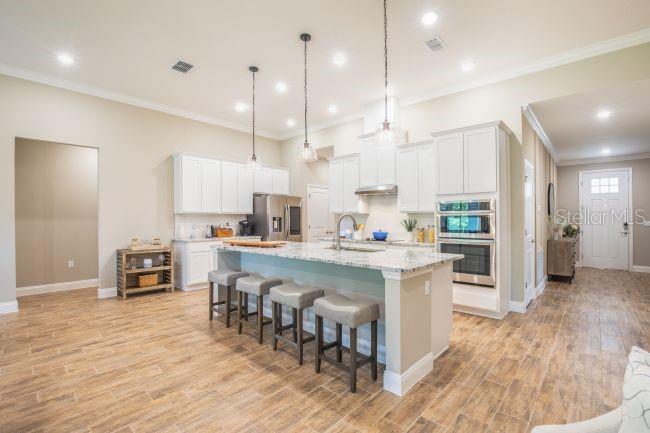 Model home - actual features may vary.