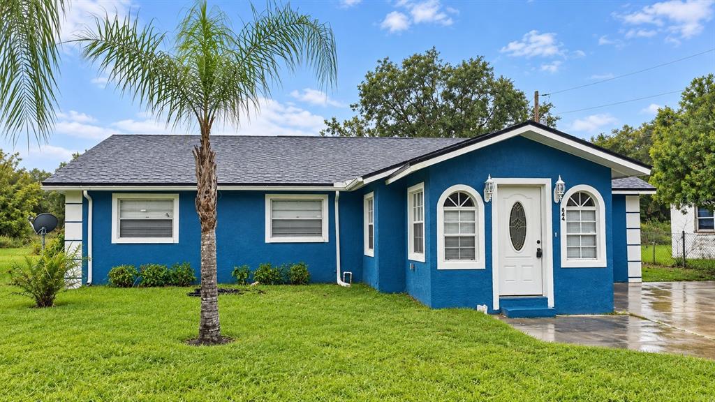 Welcome to 844 Chamberlain Blvd with a brand new roof.