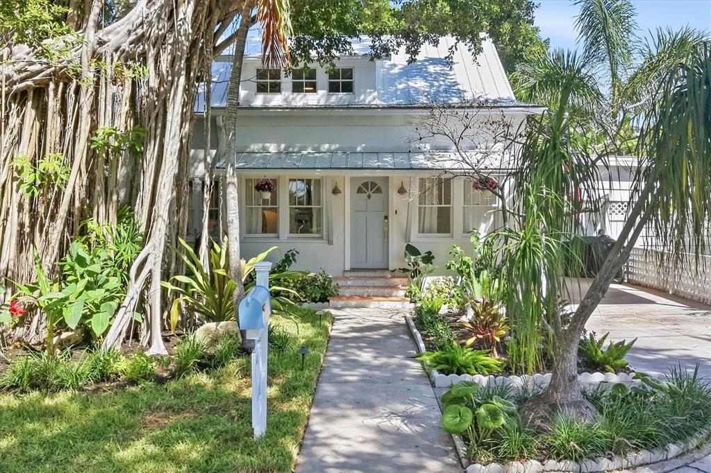 Property for sale at 112 NIPPINO TRAIL W, NOKOMIS, FL, 34275