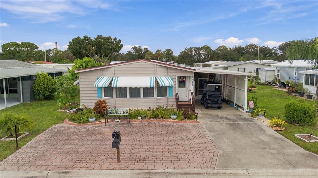 Property for sale at 133 S SAINT THOMAS CIRCLE, APOLLO BEACH, FL, 33572